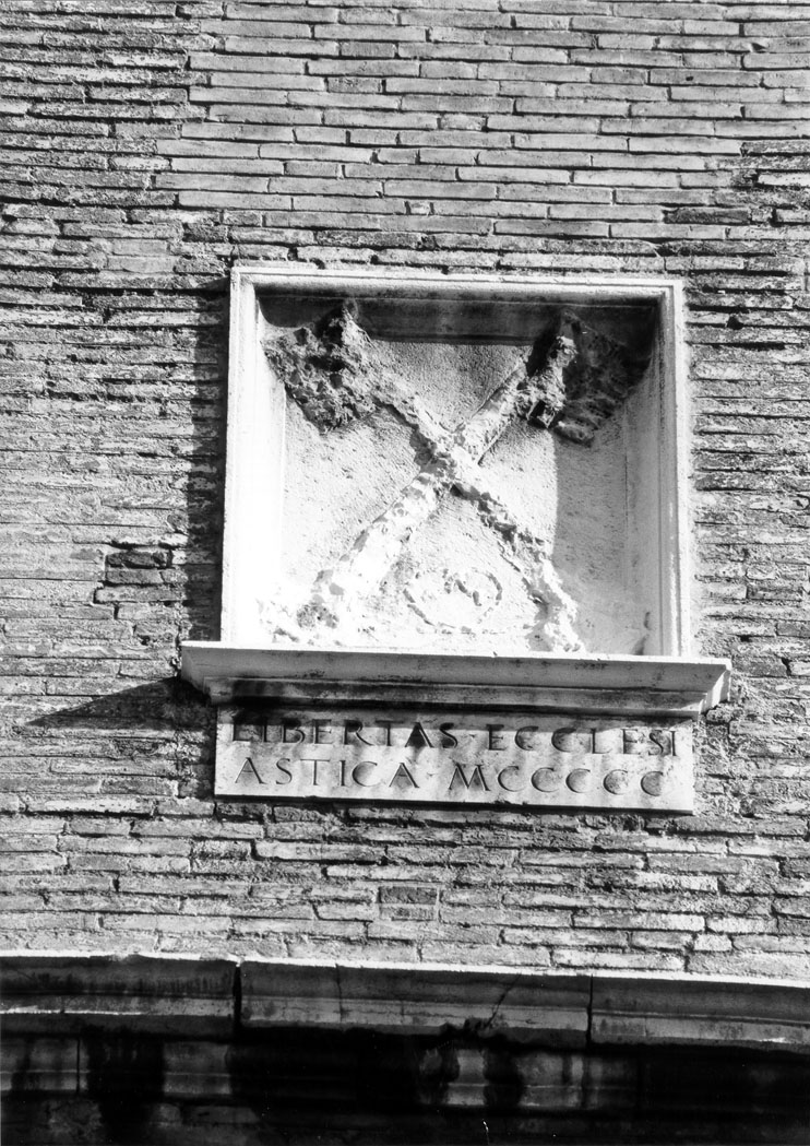 stemma papale (lapide) di Michele di Giovanni da Milano, Alvise di Michele di Giovanni da Milano (sec. XV)