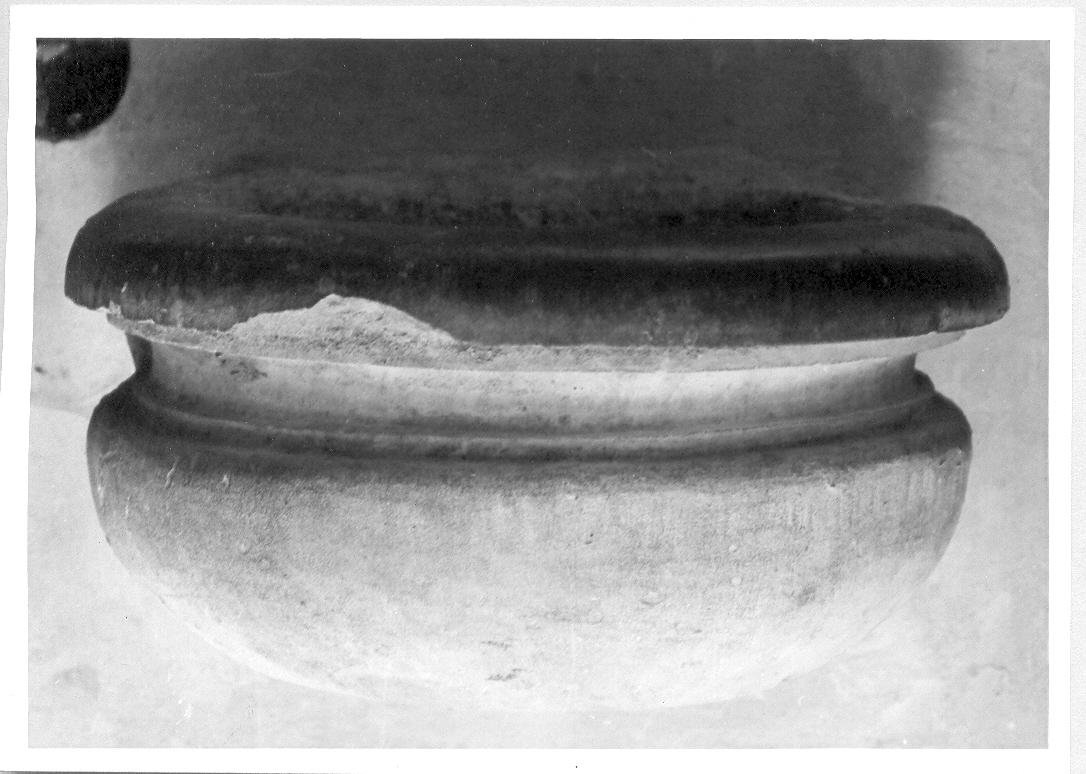 acquasantiera da parete - bottega marchigiana (sec. XIX)