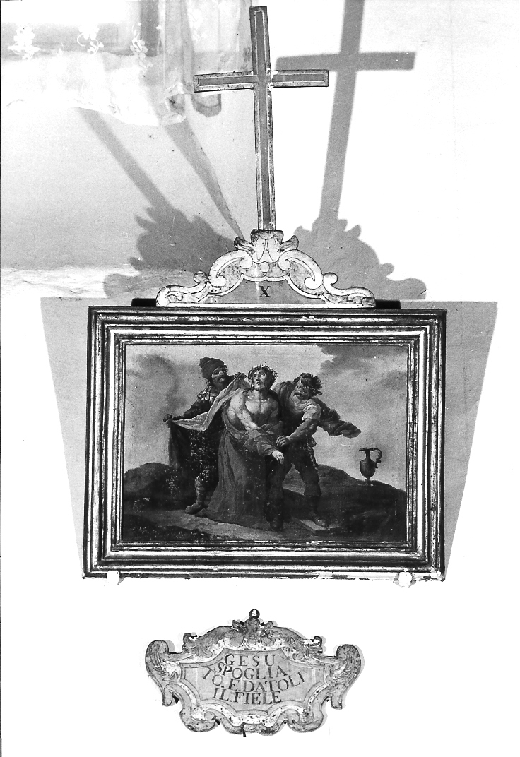 stazione X: Gesù spogliato e abbeverato di fiele (Via Crucis, elemento d'insieme) - ambito marchigiano (seconda metà sec. XVI)