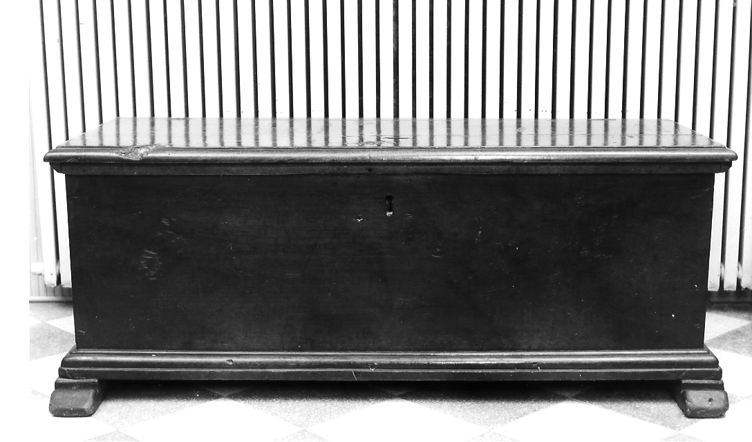 cassapanca - bottega marchigiana (sec. XIX)