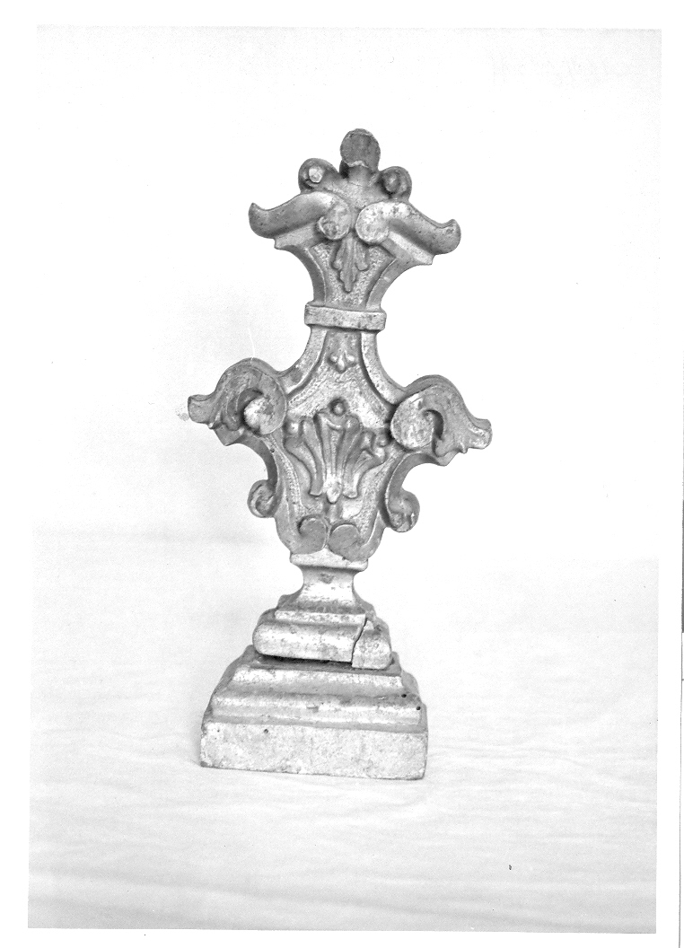 vaso d'altare con composizione floreale - bottega marchigiana (seconda metà sec. XVIII)