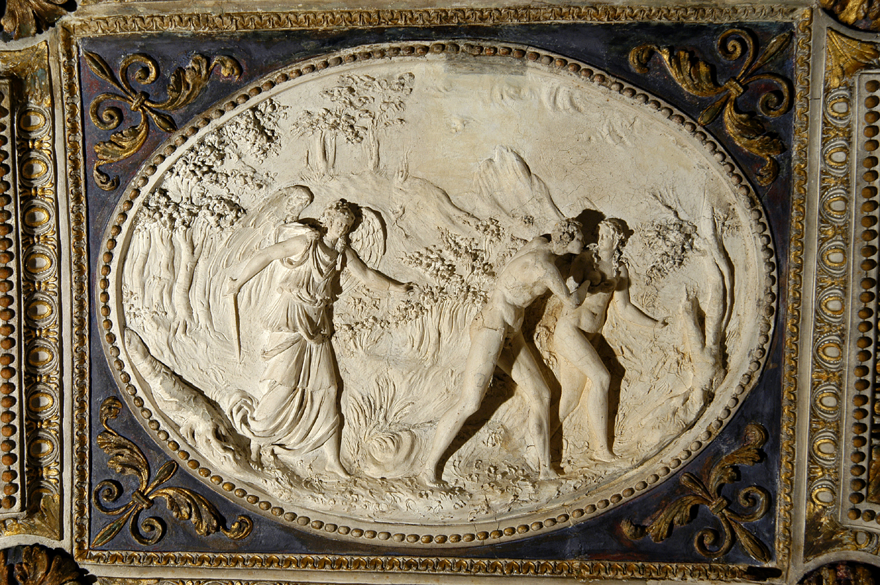 cacciata di Adamo ed Eva dal paradiso terrestre (decorazione plastica) di Brandani Federico (sec. XVI)