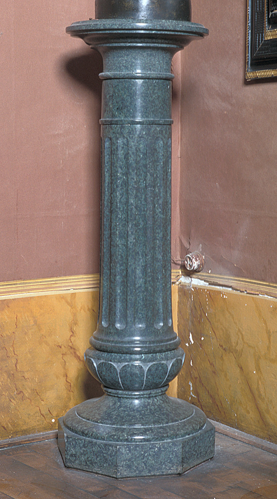 colonna, serie - bottega Italia centrale (seconda metà sec. XIX)