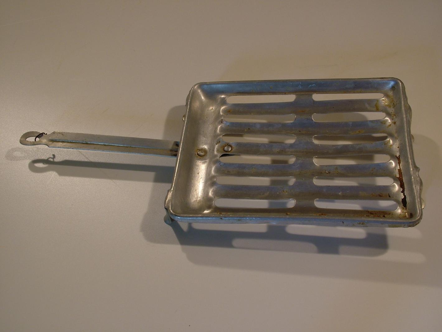 sottopentola - bottega marchigiana (secc. XIX/ XX)