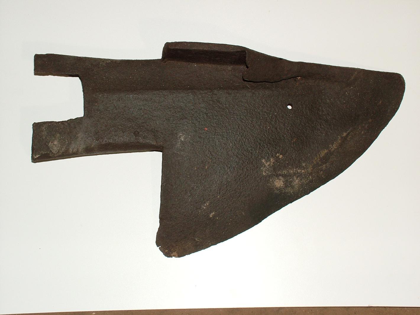 vomere assimmetrico - bottega marchigiana (secc. XIX/ XX)