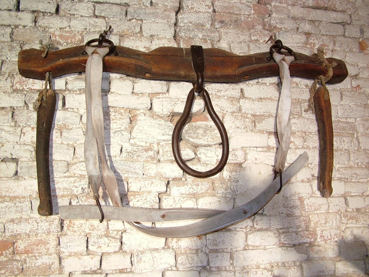 giogo da nuca - bottega marchigiana (secc. XIX/ XX)