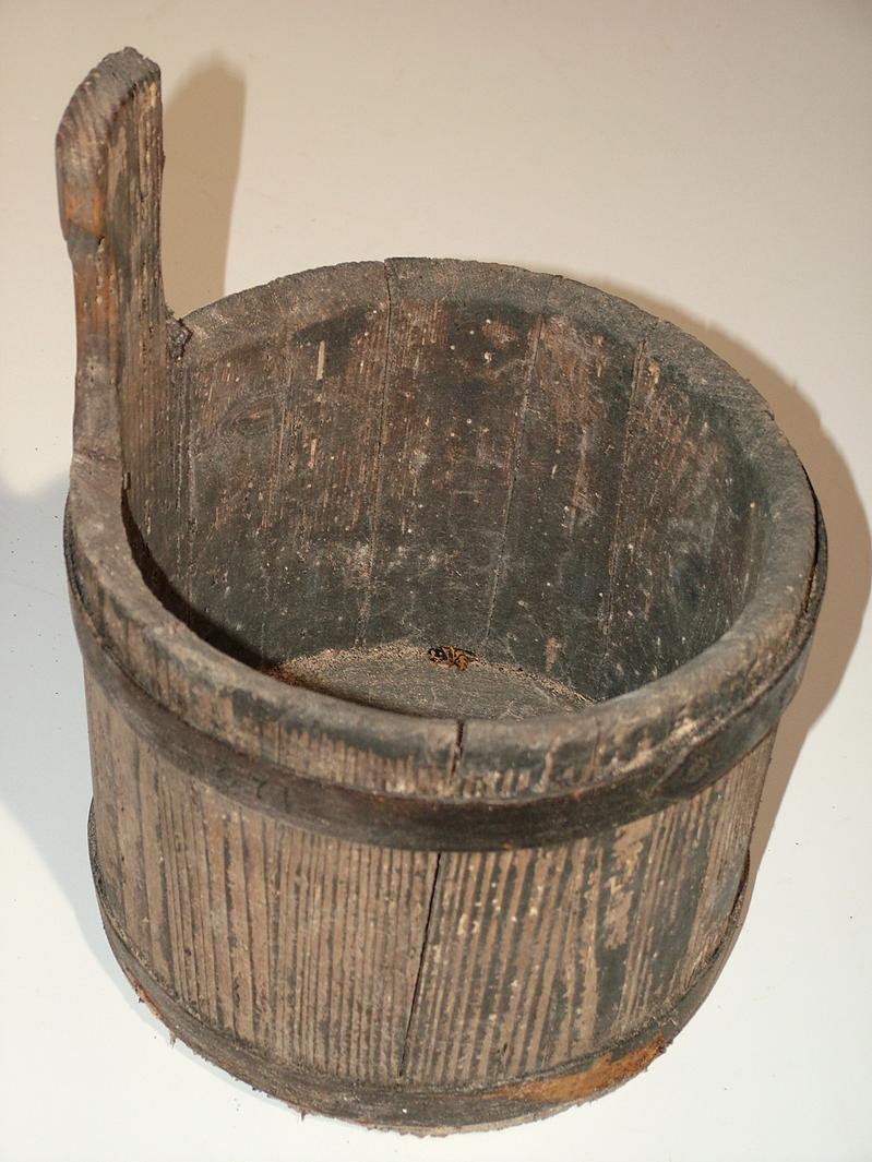 secchia a un manico - bottega marchigiana (secc. XIX/ XX)