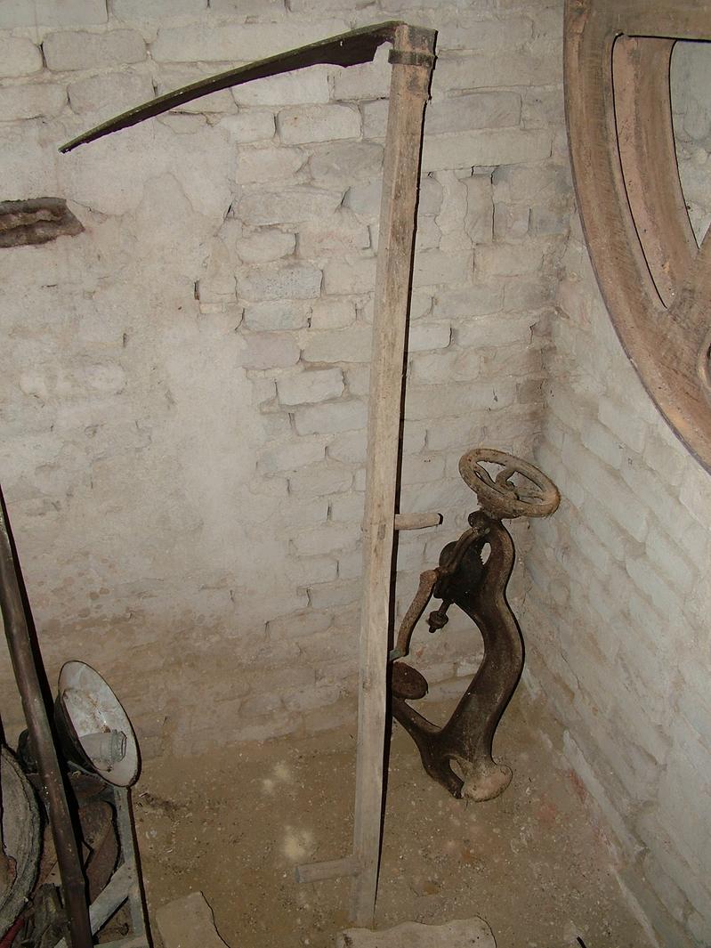 falce fienaia - bottega marchigiana (secc. XIX/ XX)