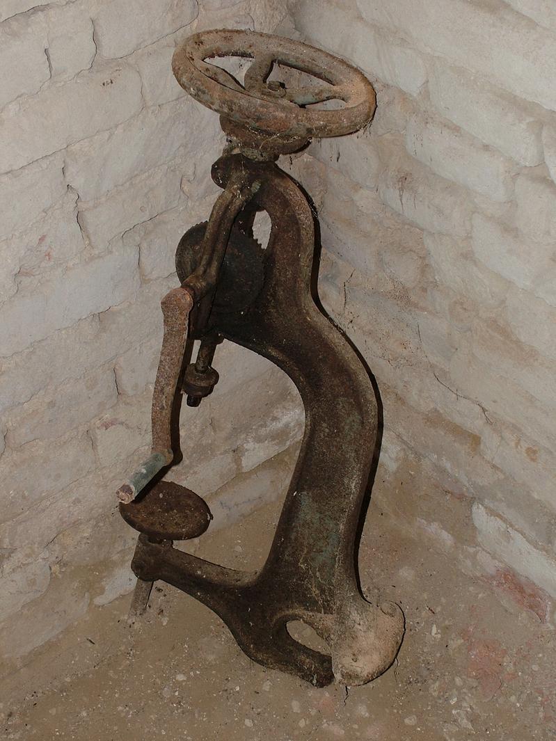 trapano meccanico - bottega marchigiana (secc. XIX/ XX)