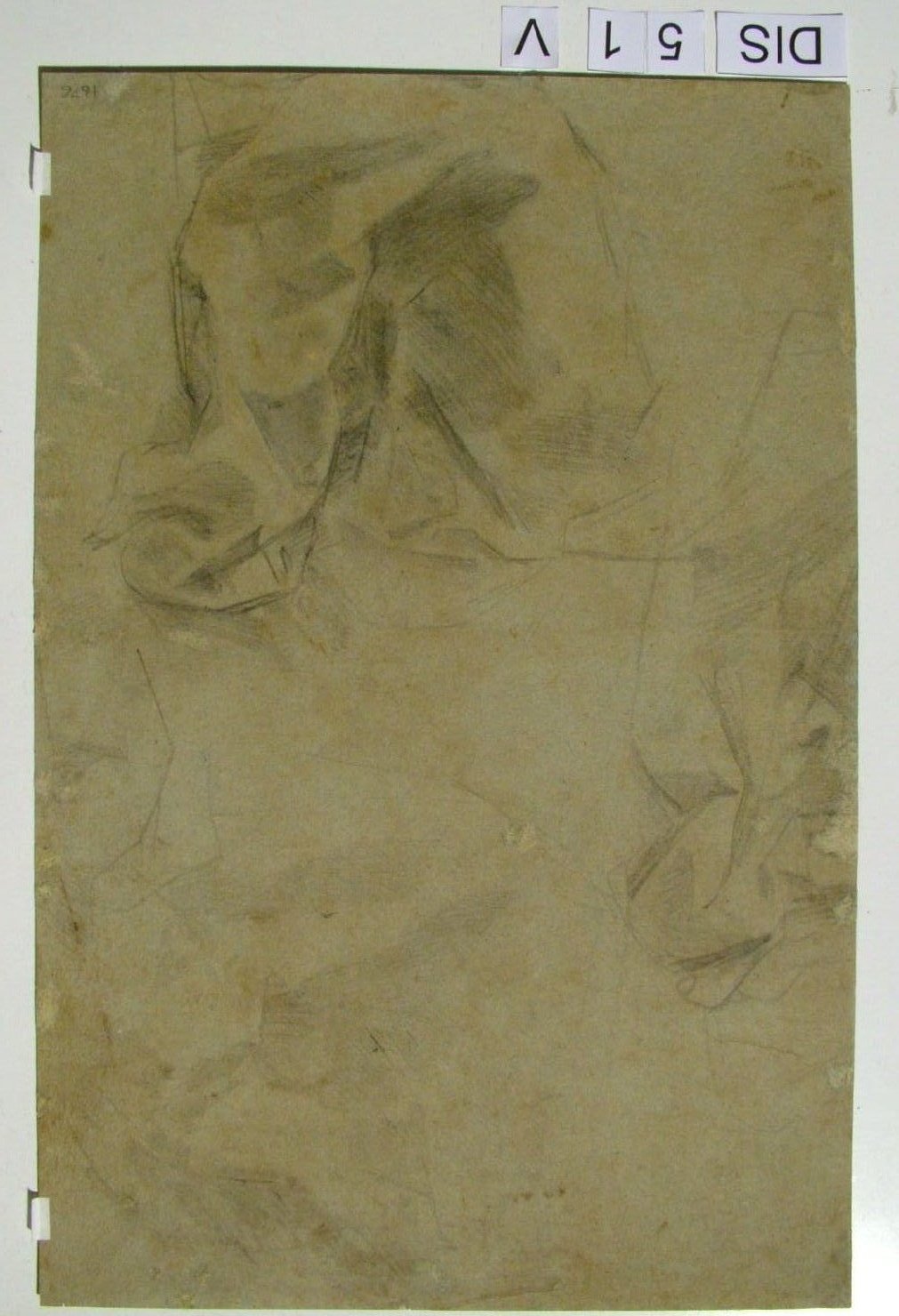 figura panneggiata (disegno) di Barocci Federico (attribuito) (seconda metà sec. XVI)