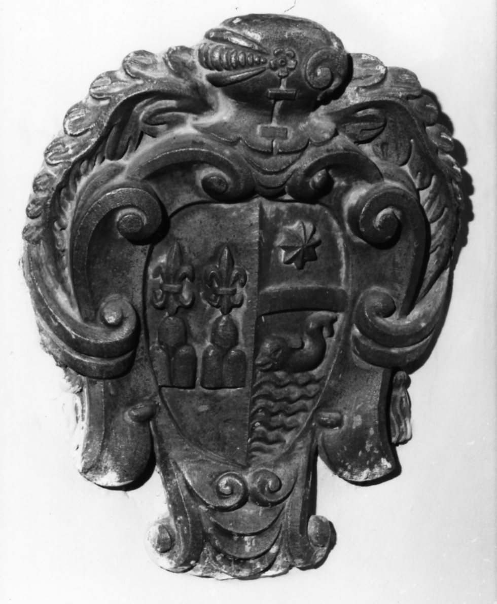 stemma gentilizio (rilievo) - bottega marchigiana (sec. XVII)