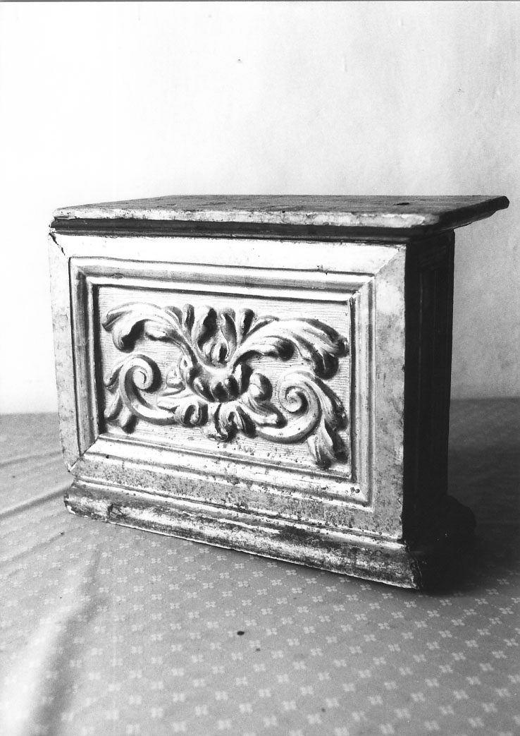 gradino d'altare, frammento - bottega marchigiana (sec. XVIII)