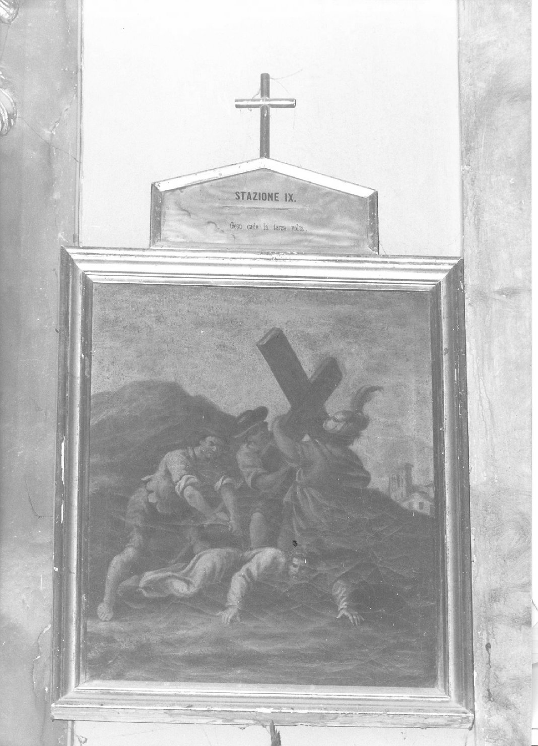 stazione IX: Gesù cade sotto la croce la terza volta (dipinto) - ambito marchigiano (fine/inizio secc. XVII/ XVIII)
