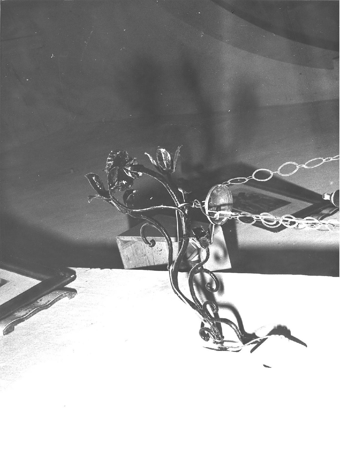 candeliere da parete, coppia - bottega marchigiana (prima metà sec. XX)