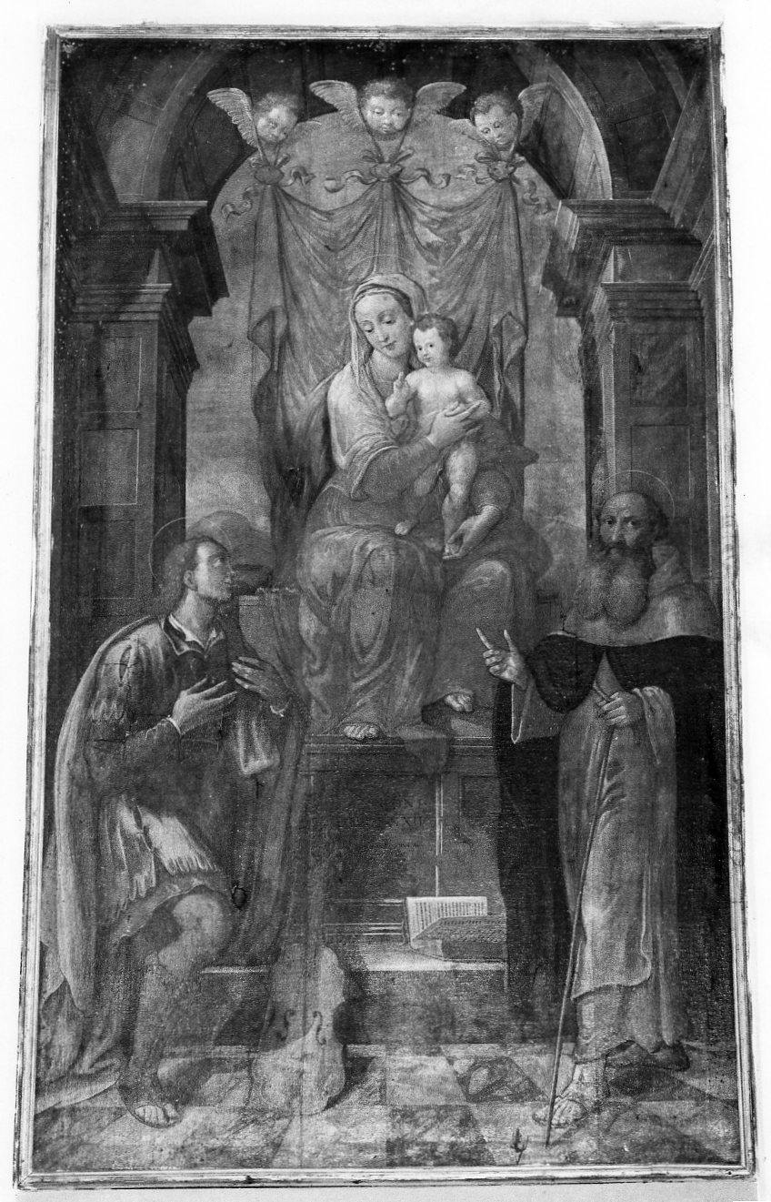 Madonna con Bambino e Santi (dipinto) di Ramazzani Ercole (sec. XVI)