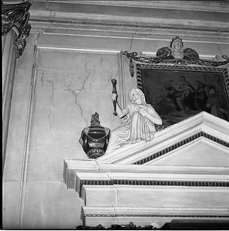 figura allegorica femminile (statua) - bottega marchigiana (metà sec. XVIII)