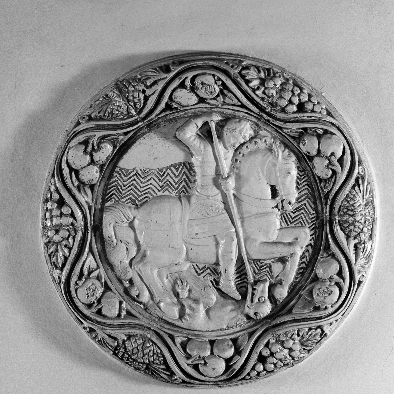 San Giorgio e il drago (rilievo) - manifattura marchigiana (sec. XIX)
