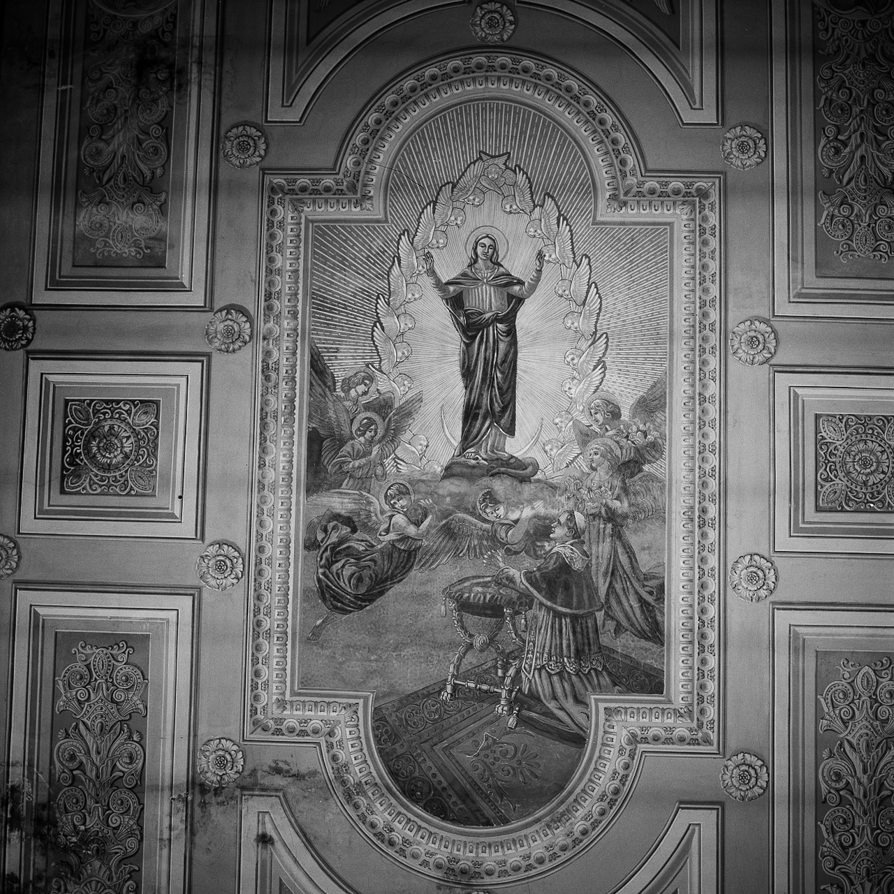 Immacolata Concezione e papa Pio IX (dipinto, complesso decorativo) di Galimberti Silvio (sec. XX)