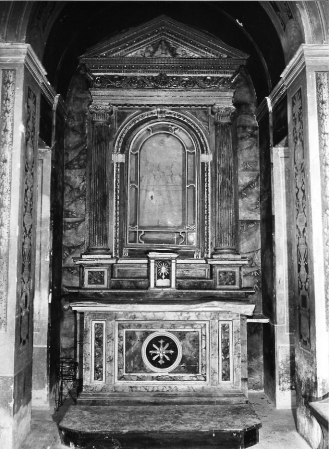 altare, elemento d'insieme - bottega marchigiana (ultimo quarto sec. XVI)