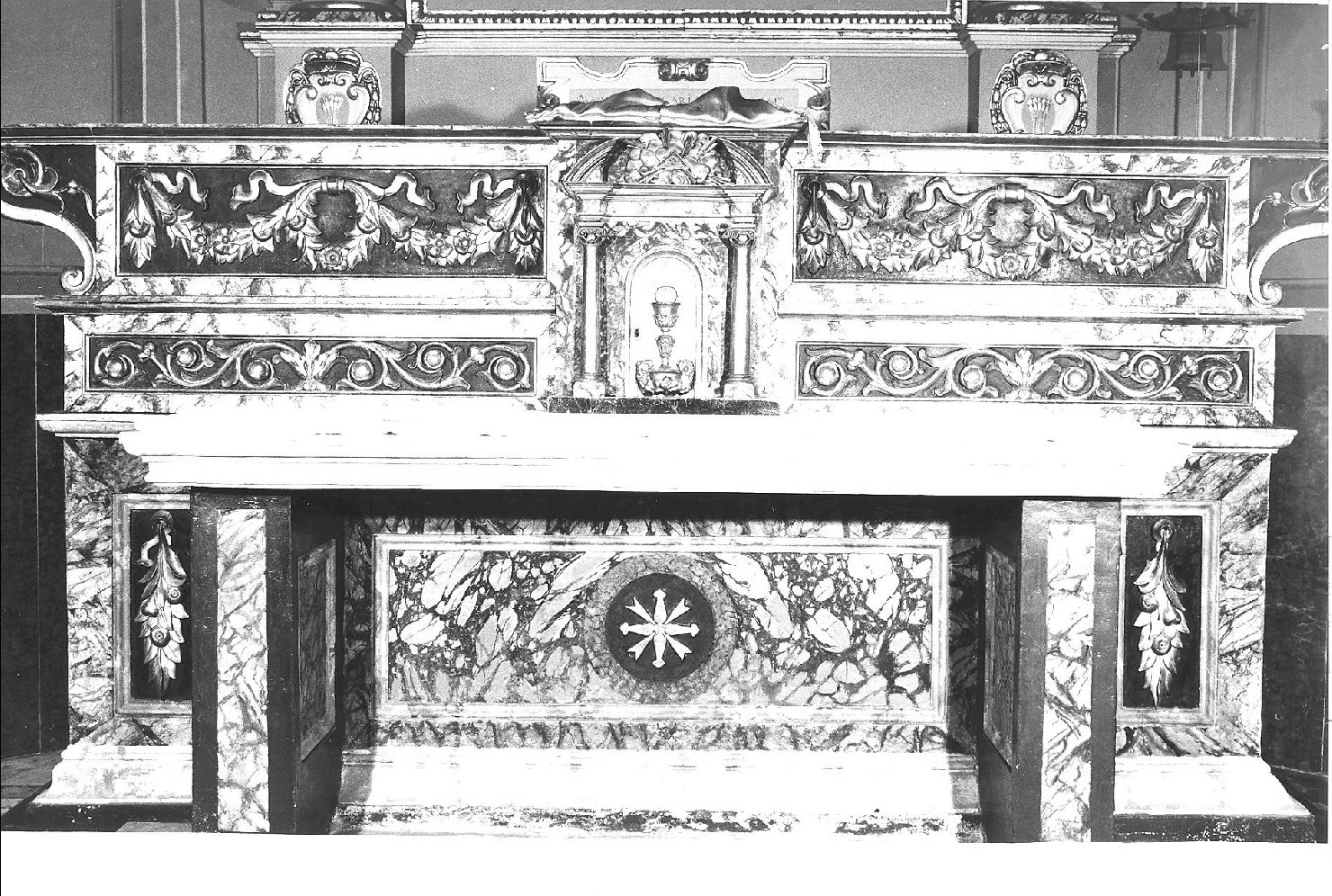altare maggiore - bottega marchigiana (sec. XVII)