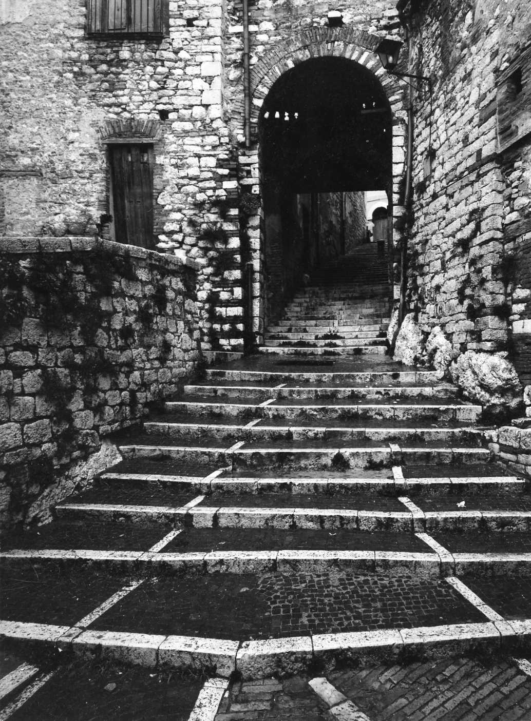 porta civica - bottega Italia meridionale (secc. XVII/ XVIII)