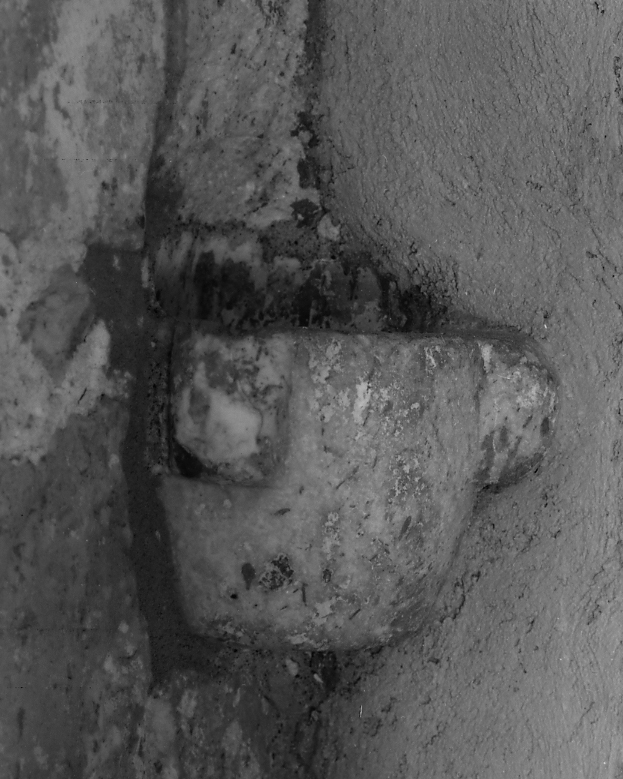acquasantiera da parete - bottega sarda (sec. XII)