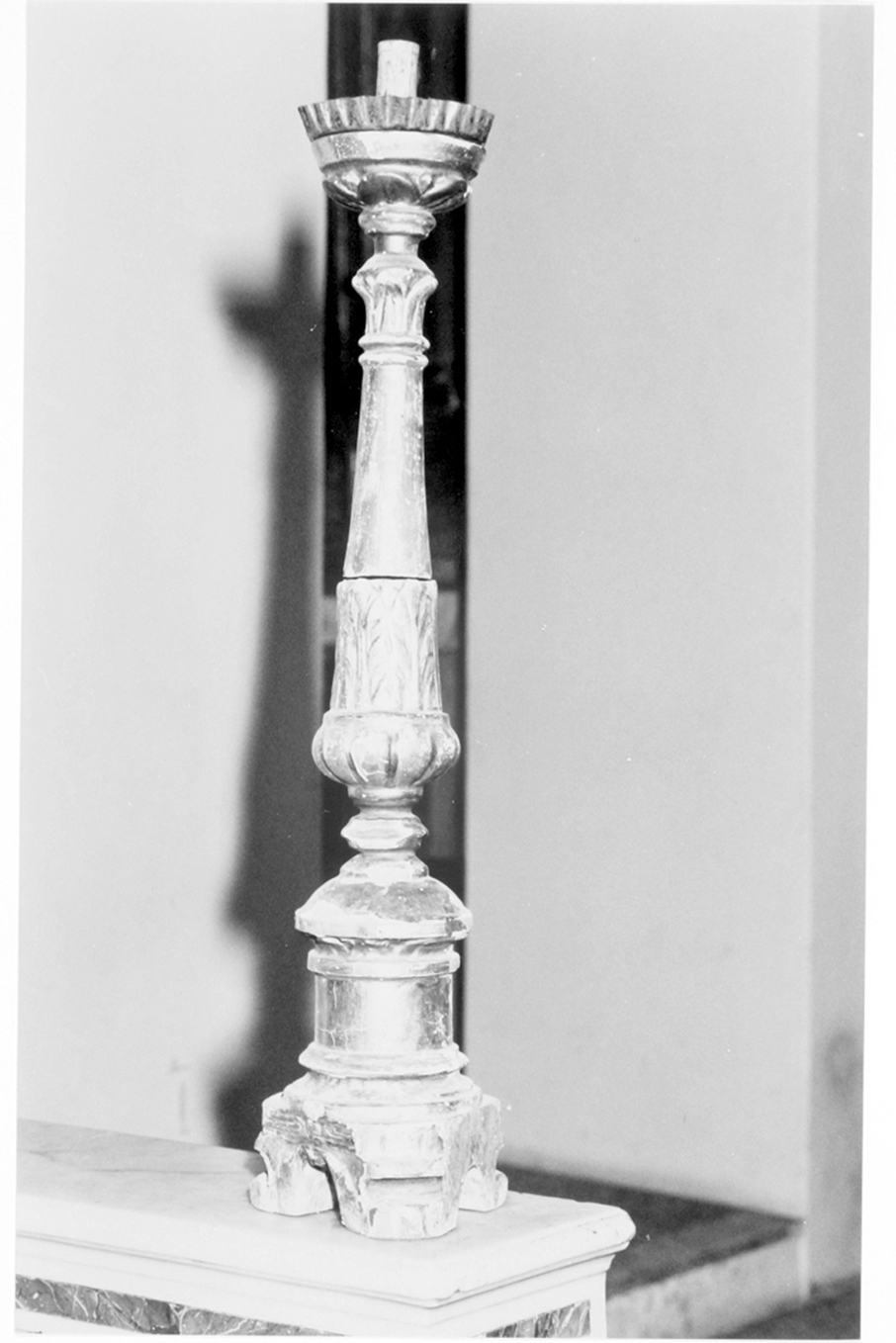 candeliere d'altare - bottega sarda (seconda metà sec. XVII)