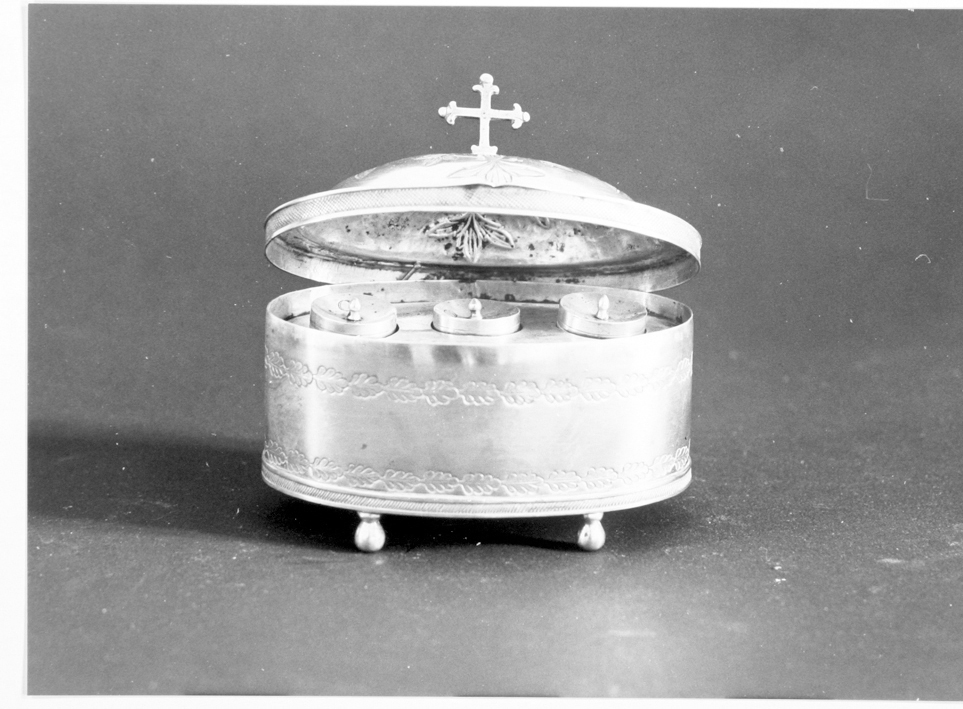 custodia - dei vasi per la riserva degli oli santi, insieme - bottega sarda (sec. XIX)