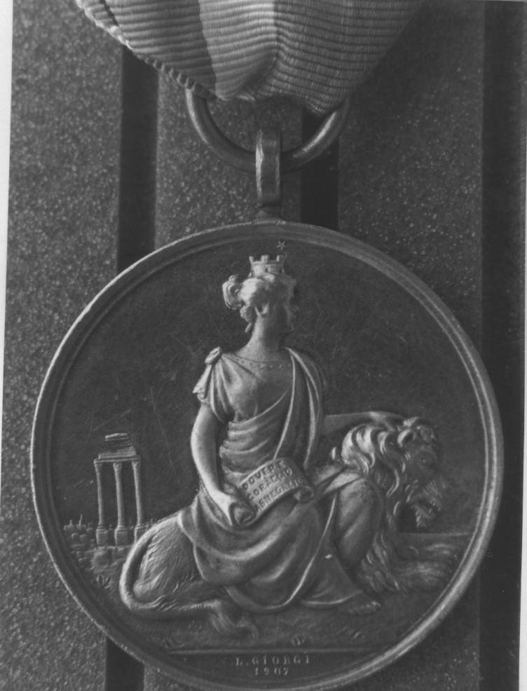 allegoria della Fortezza (medaglia) di Giorgi Luigi (sec. XX)