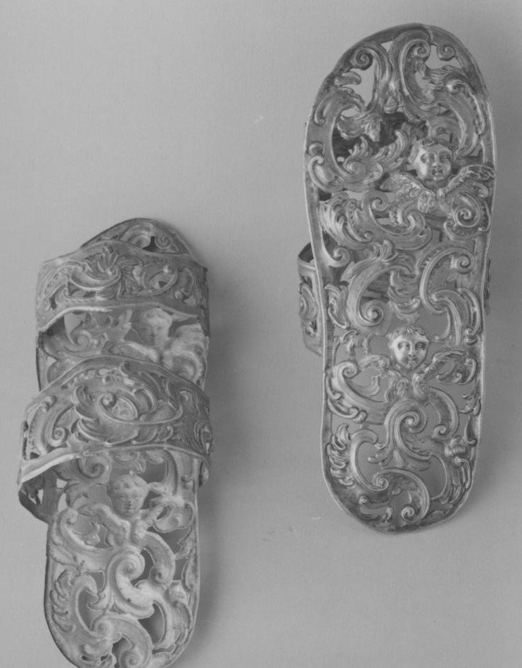 sandalo di statua, coppia - bottega sarda (?) (sec. XVIII)