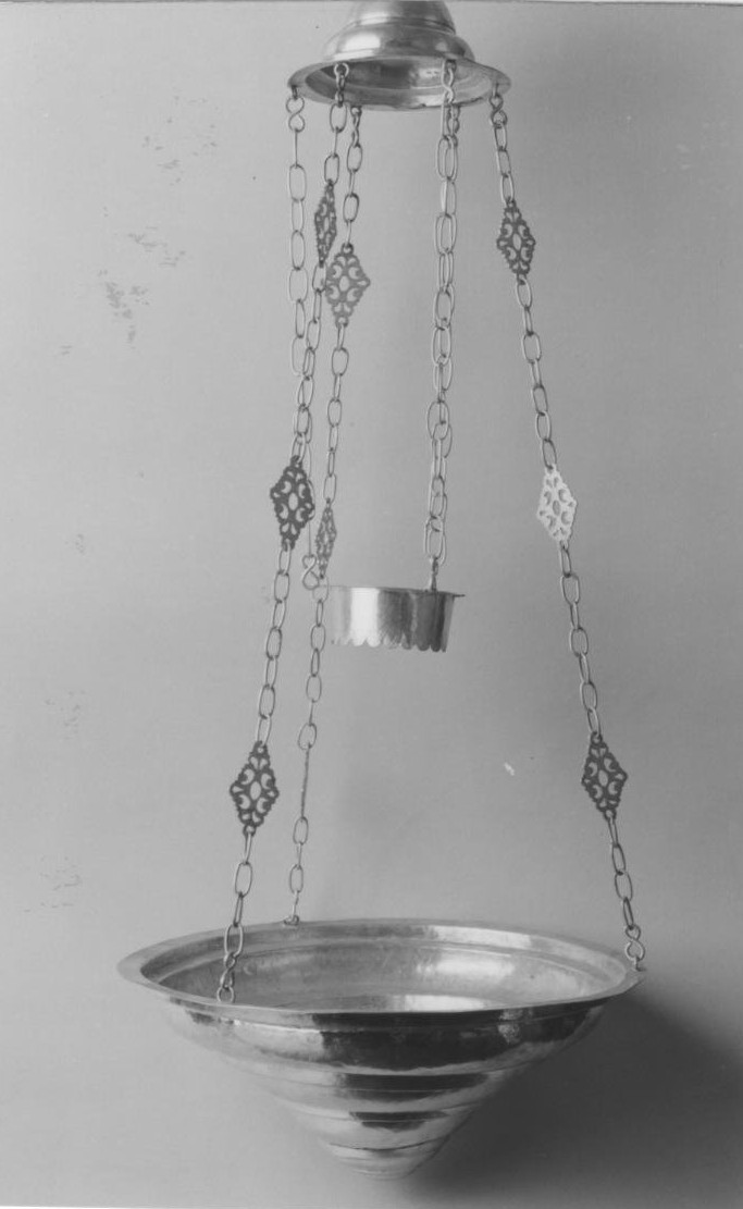 lampada pensile, serie - bottega sarda (fine sec. XVII)