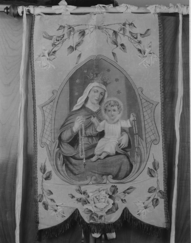 Madonna del Rosario (stendardo processionale) - manifattura sarda (inizio sec. XX)