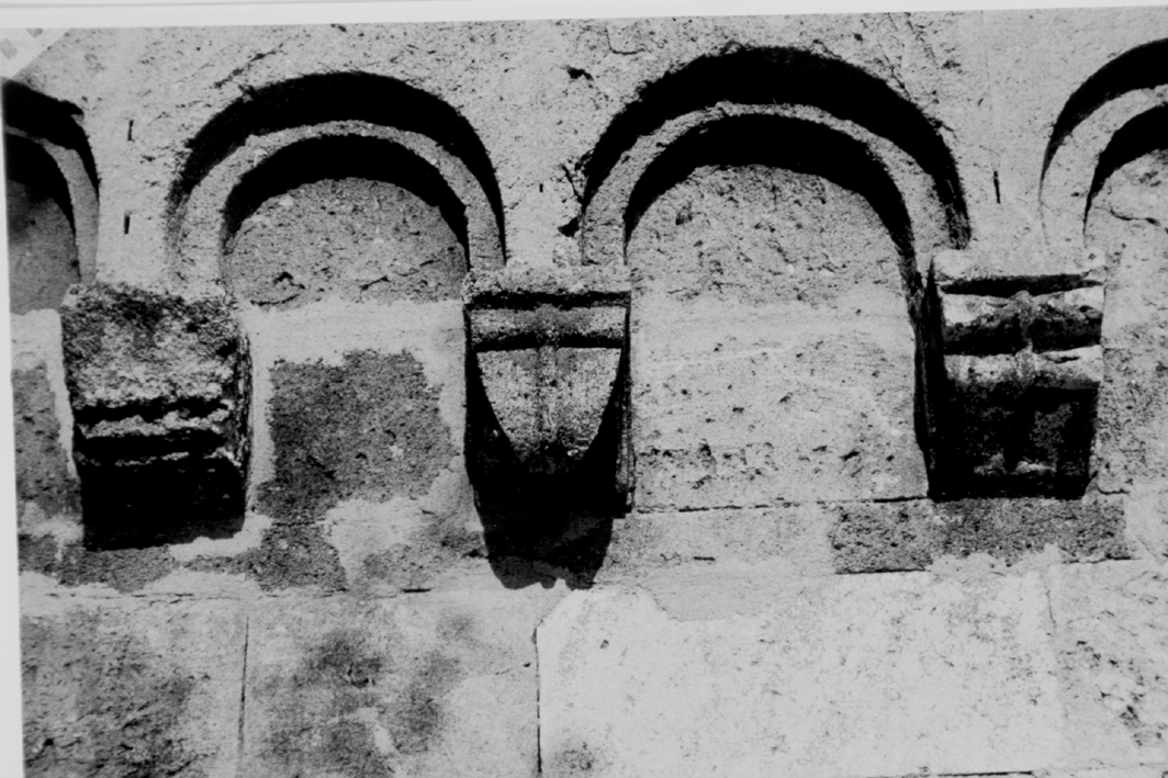 motivi decorativi (mensola architettonica) - bottega franco-toscana (sec. XII)