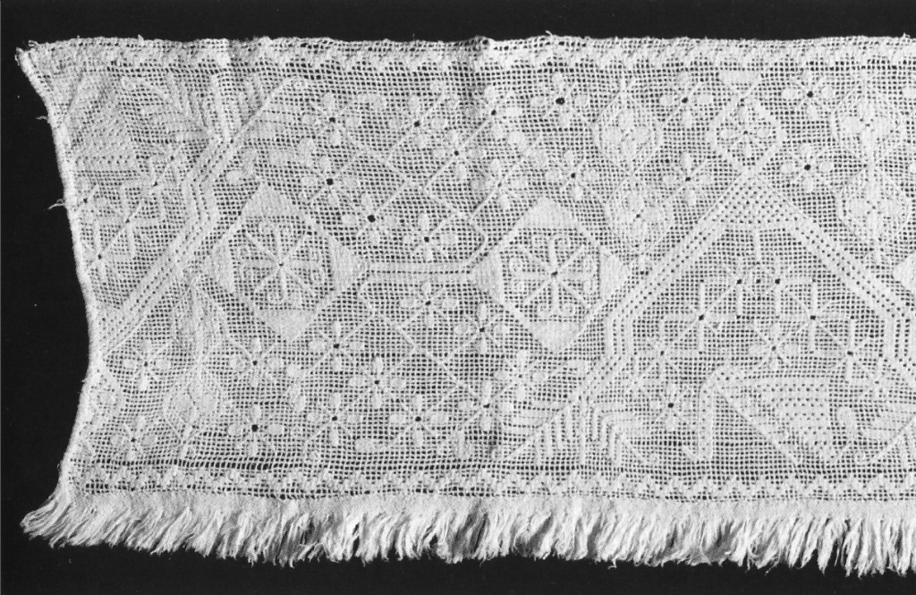 ornamento da letto, tessuto di arredo domestico - manifattura sarda (sec. XIX)