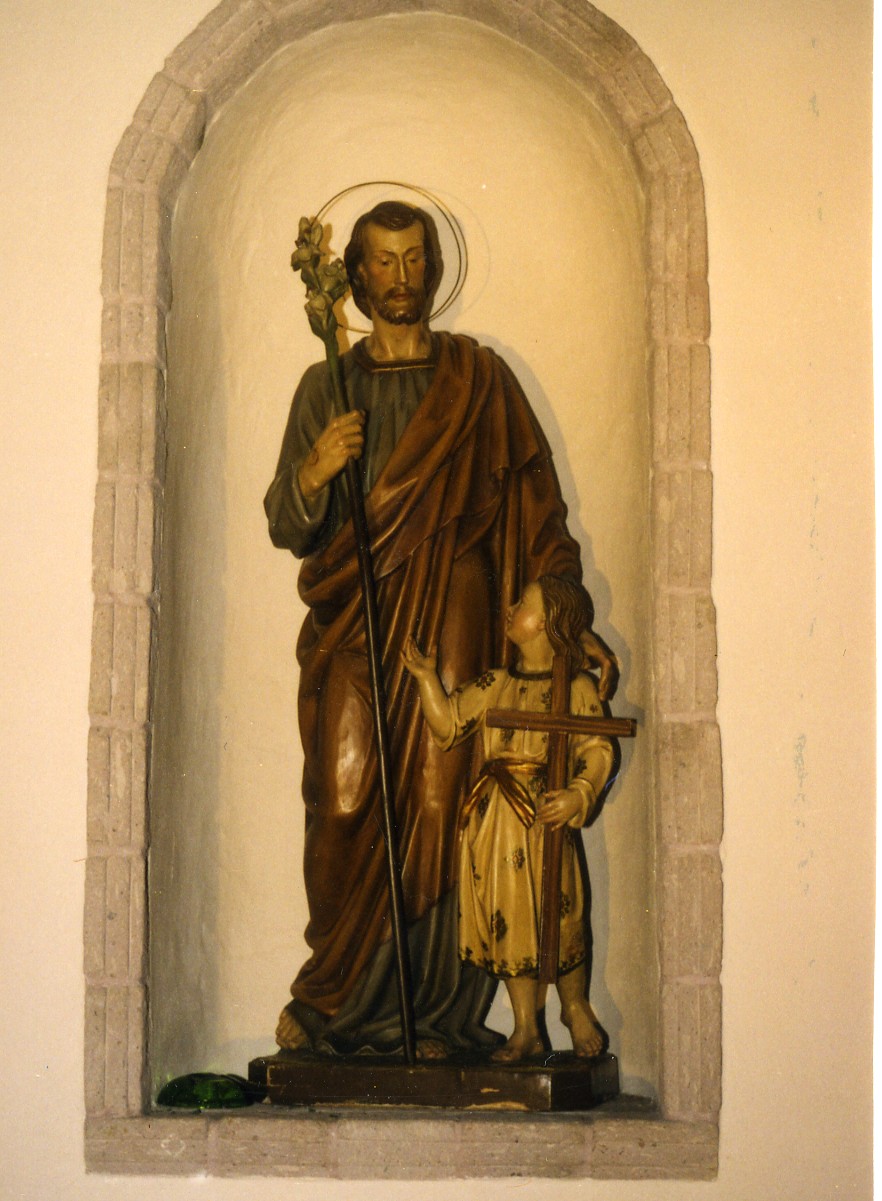 San Giuseppe e Gesù Bambino (scultura) di Stuflesser Giuseppe (prima metà sec. XX)