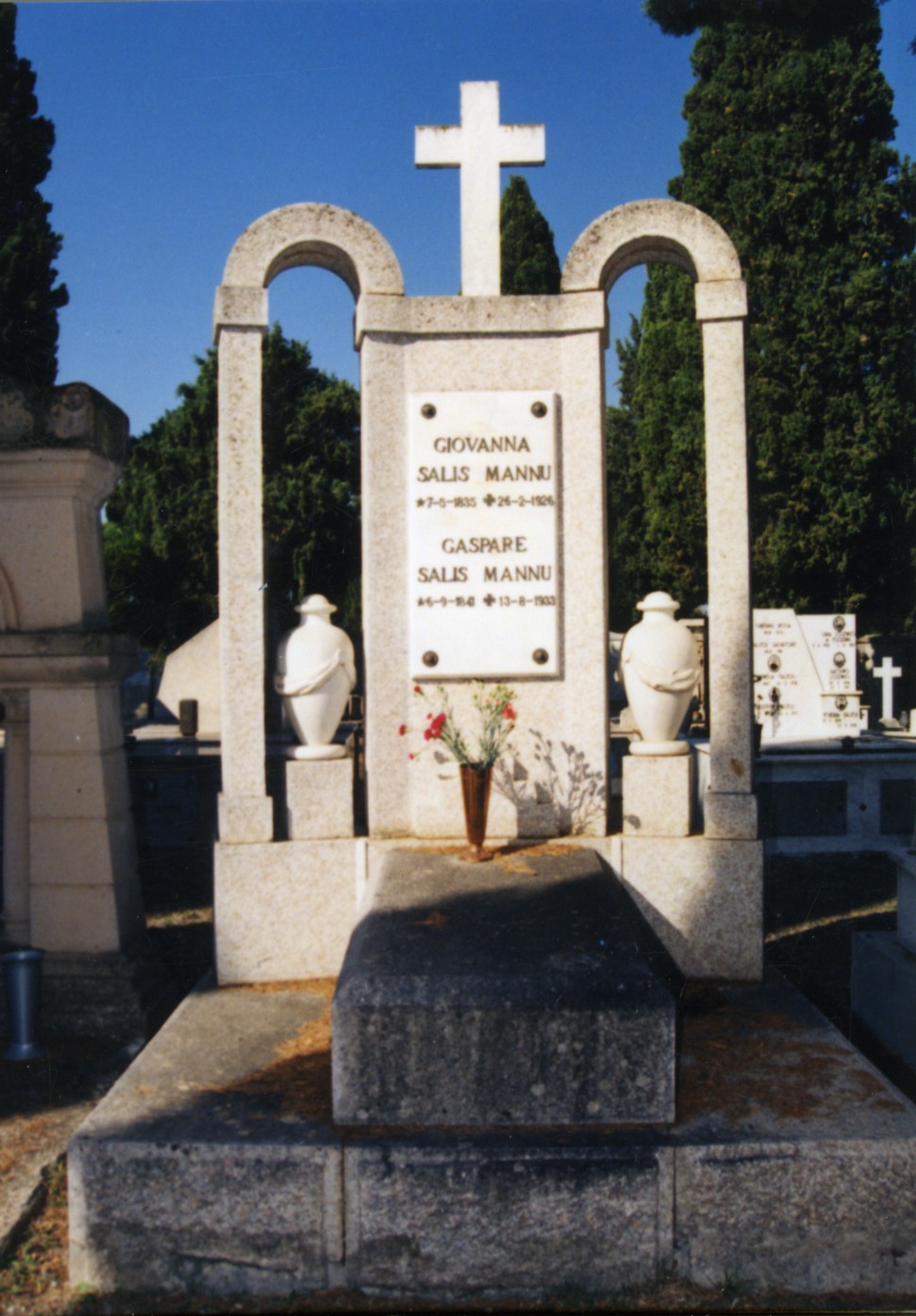 monumento funebre di Usai Sergio (prima metà sec. XX)