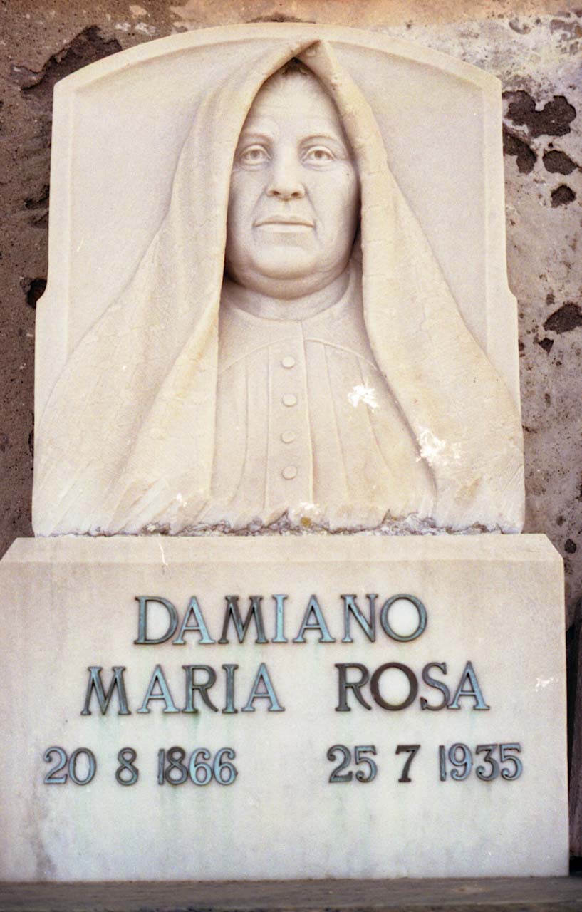 ritratto di Damiano Maria Rosa (rilievo) di Carta Gerolamo (sec. XX)