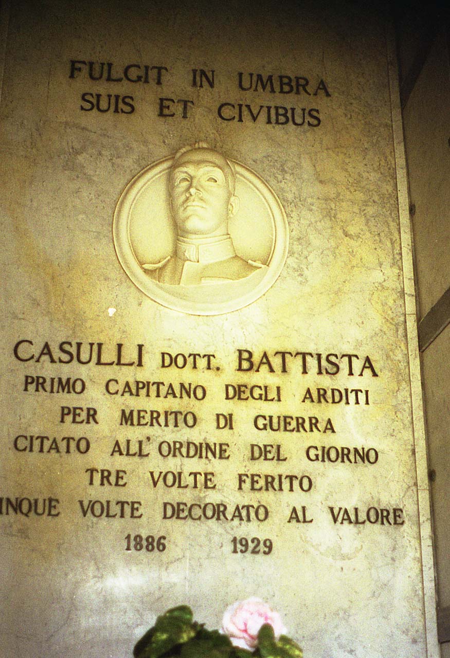 ritratto di Battista Casulli (lapide tombale) - ambito sardo (sec. XX)