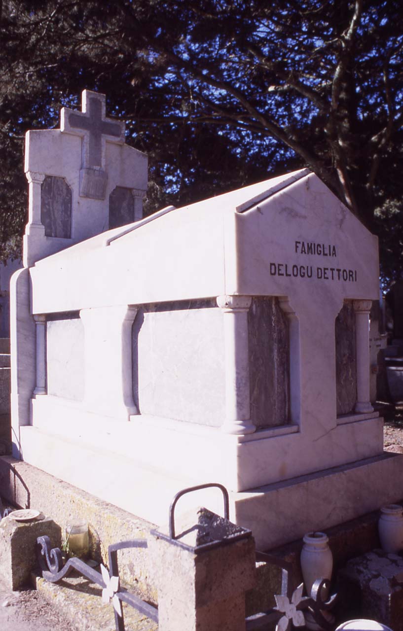 monumento funebre - ambito sardo (prima metà sec. XX)