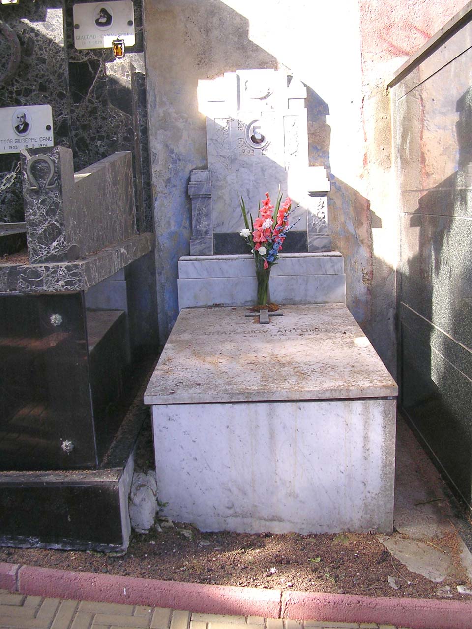 tomba di Schintu Antonio (prima metà sec. XX)