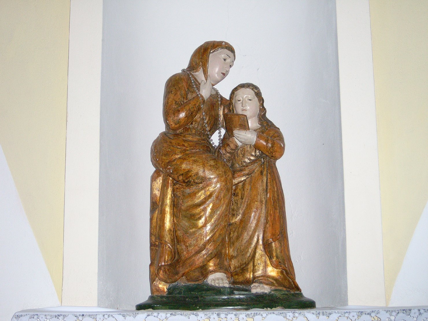 Maria Vergine bambina e Sant'Anna (gruppo scultoreo) - bottega campana (inizio sec. XVII)