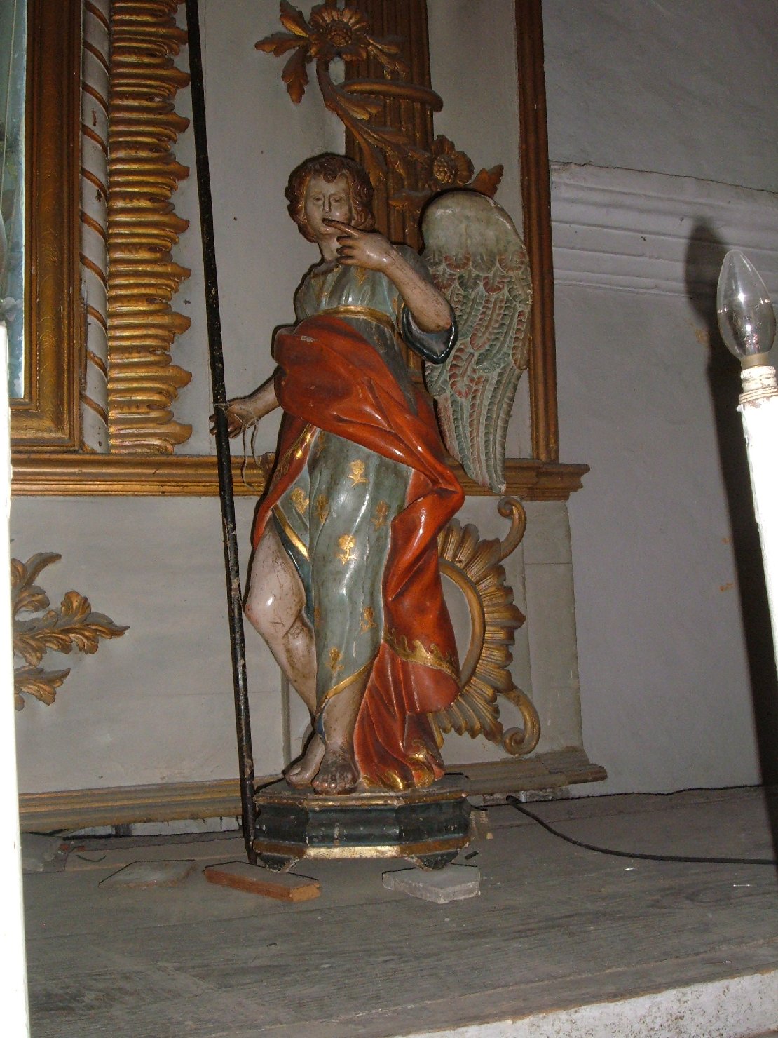 Serafino, angelo con strumenti della passione (statua) - bottega napoletana (prima metà sec. XVIII)