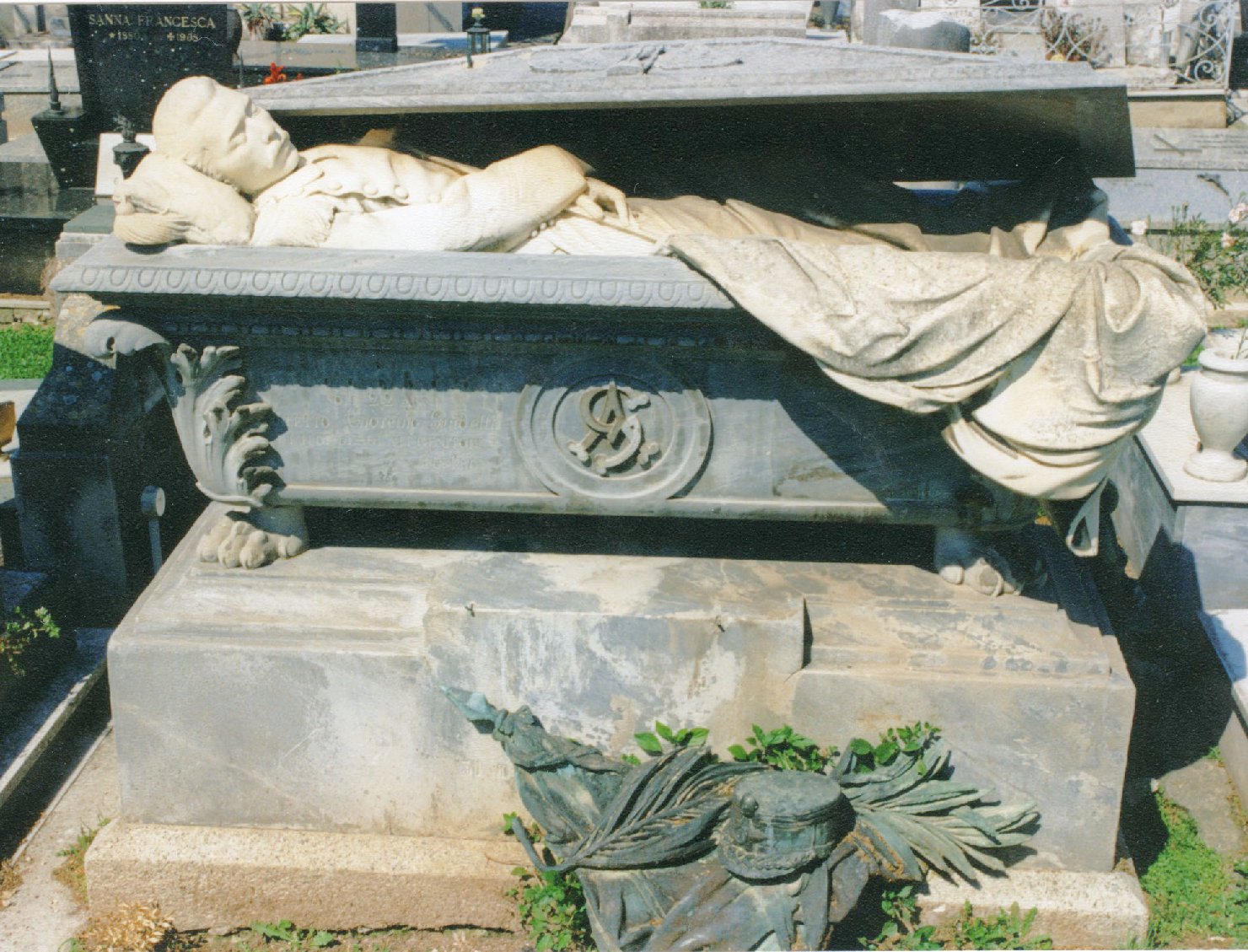 ritratto di Andreino Guidetti, ritratto d'uomo (monumento funebre) di Sartorio Giuseppe (seconda metà sec. XIX)