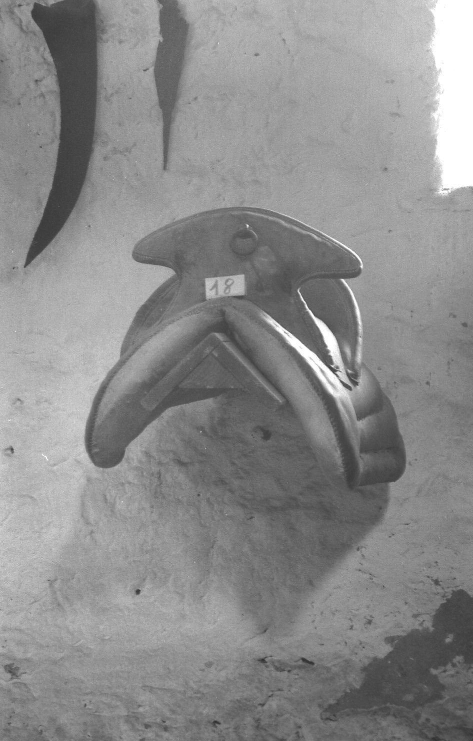 sella, accessori per la cavalcatura - bottega sud americana (sec. XIX prima metà)