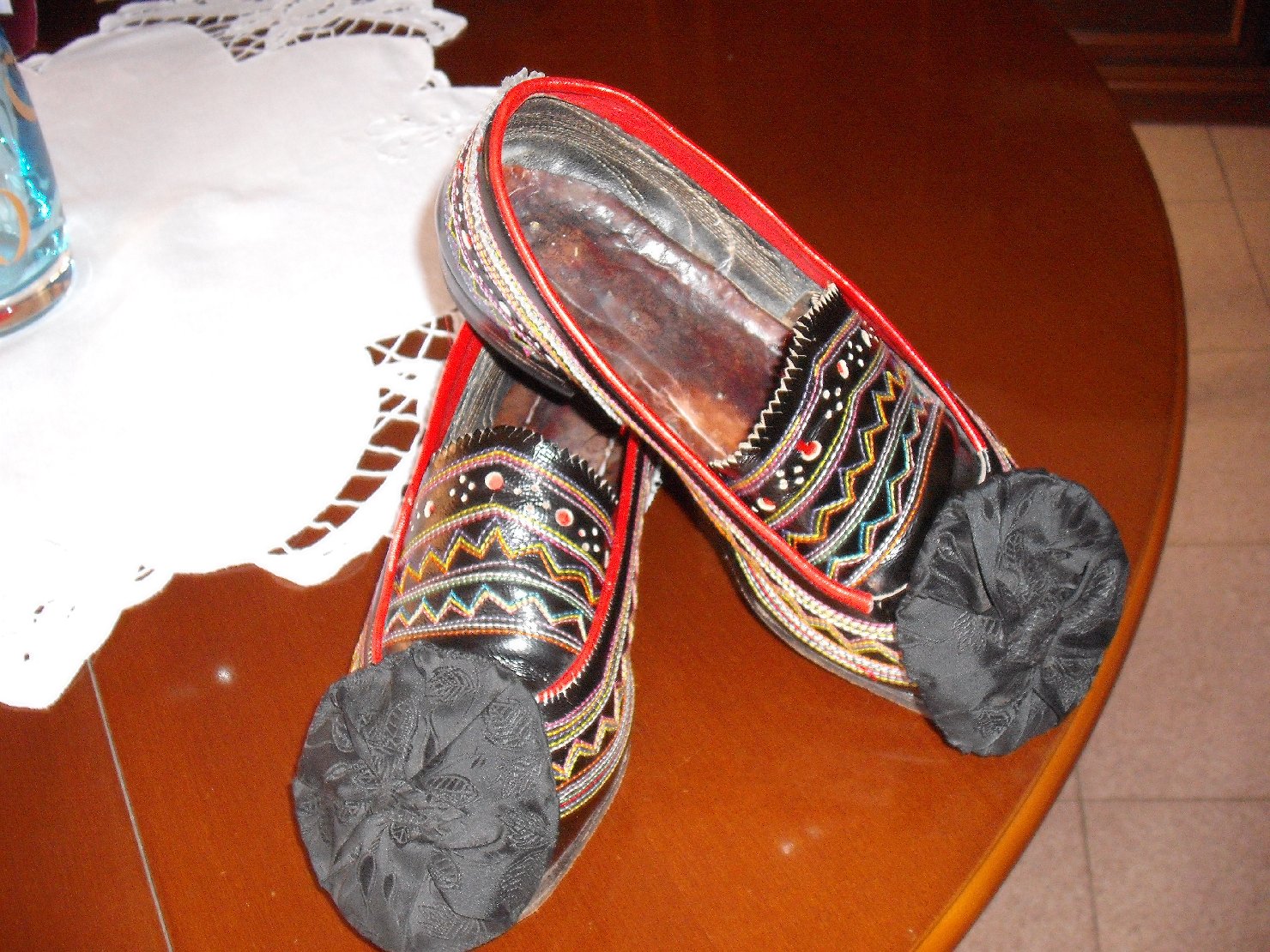 scarpa, manufatti in pelle - ambito sardo (sec. XX prima metà)