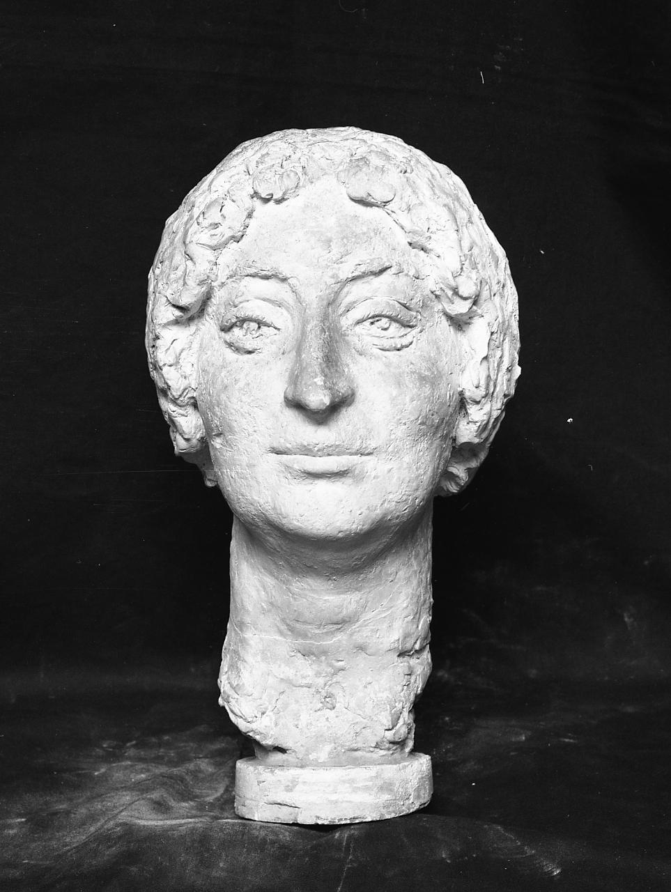 Elena (scultura, opera isolata) di Griselli Italo Orlando (sec. XX)