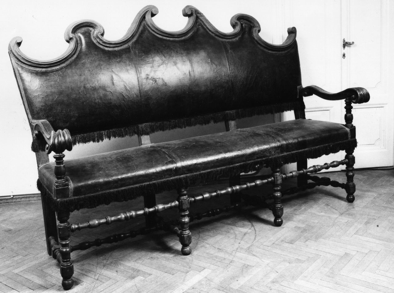 divano, serie - produzione toscana (fine sec. XVII)