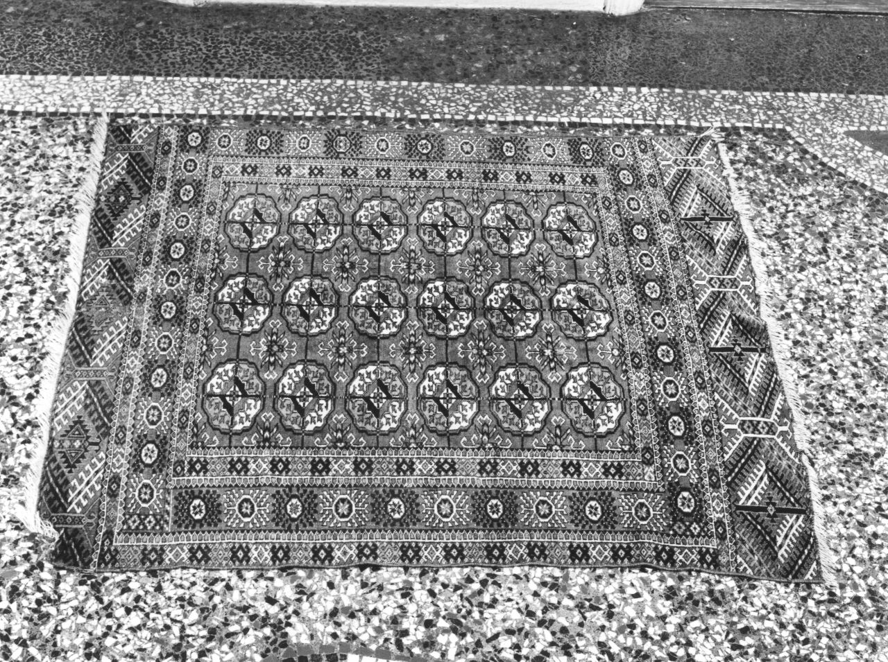 tappeto - produzione di Bukara (primo quarto sec. XX)