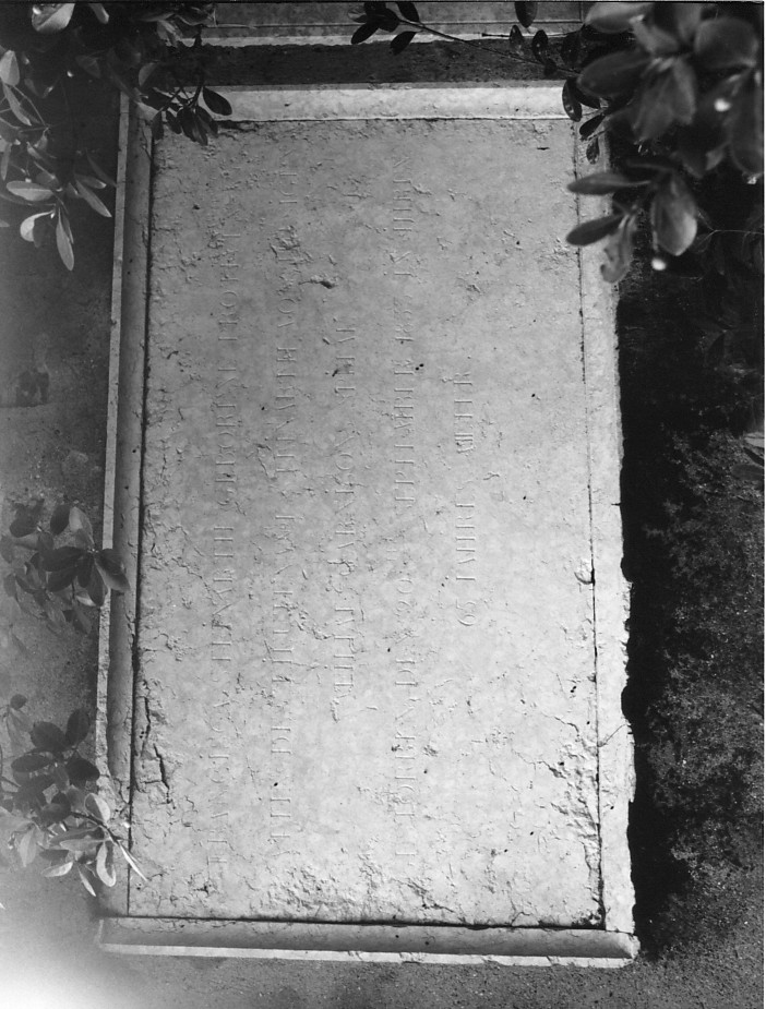 lapide tombale - bottega vicentina (?) (sec. XIX)