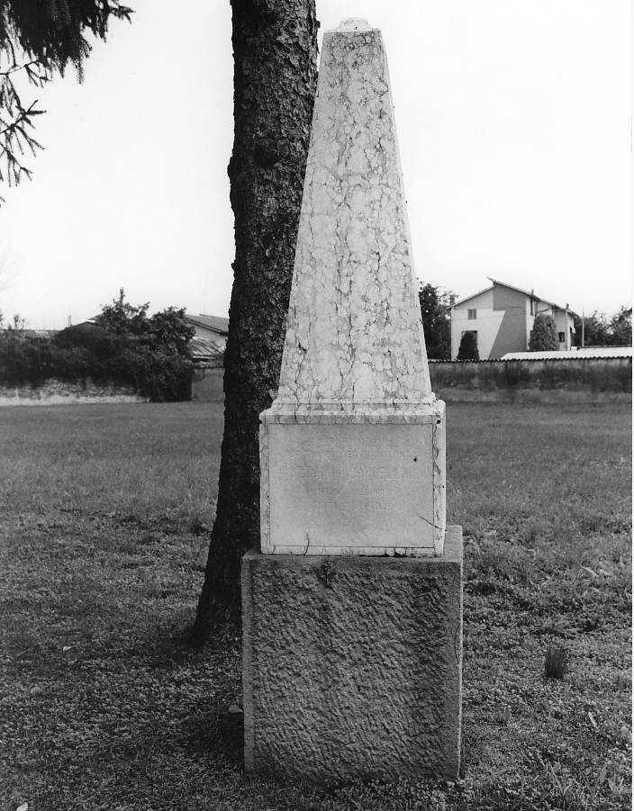 monumento funebre - bottega vicentina (prima metà sec. XX)